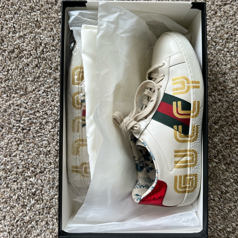 Gucci sneakers